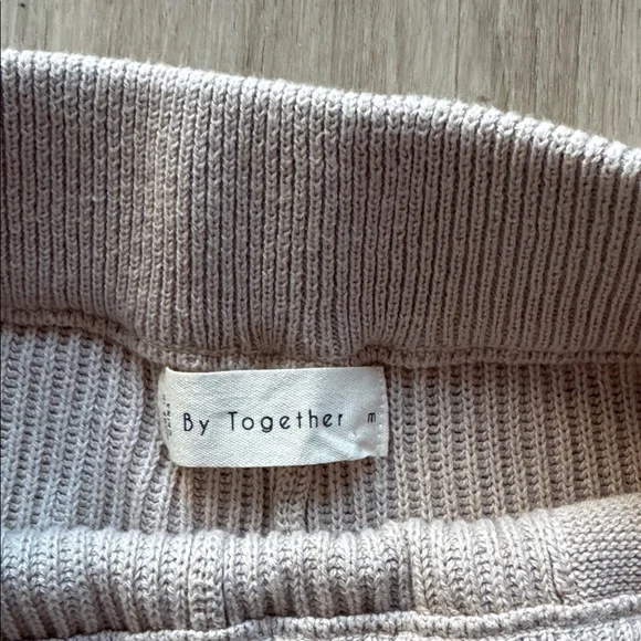 VICI 2 Piece Knit Set sz M - Picture 9 of 11